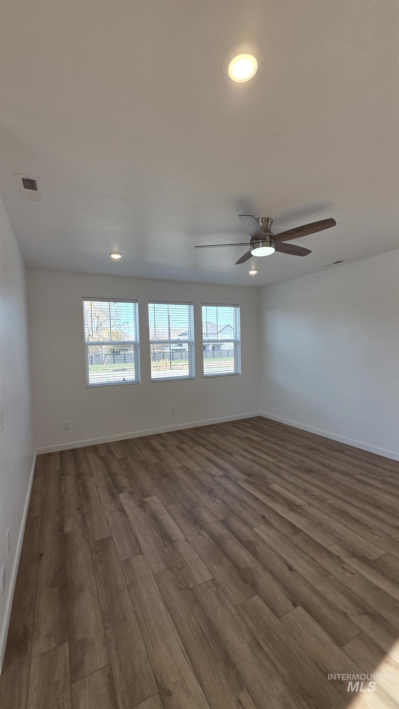 168 N Stratus Way, Eagle, Idaho 83616-1128, 4 Bedrooms, 2.5 Bathrooms, Residential For Sale, Price $426,900,MLS 98972552