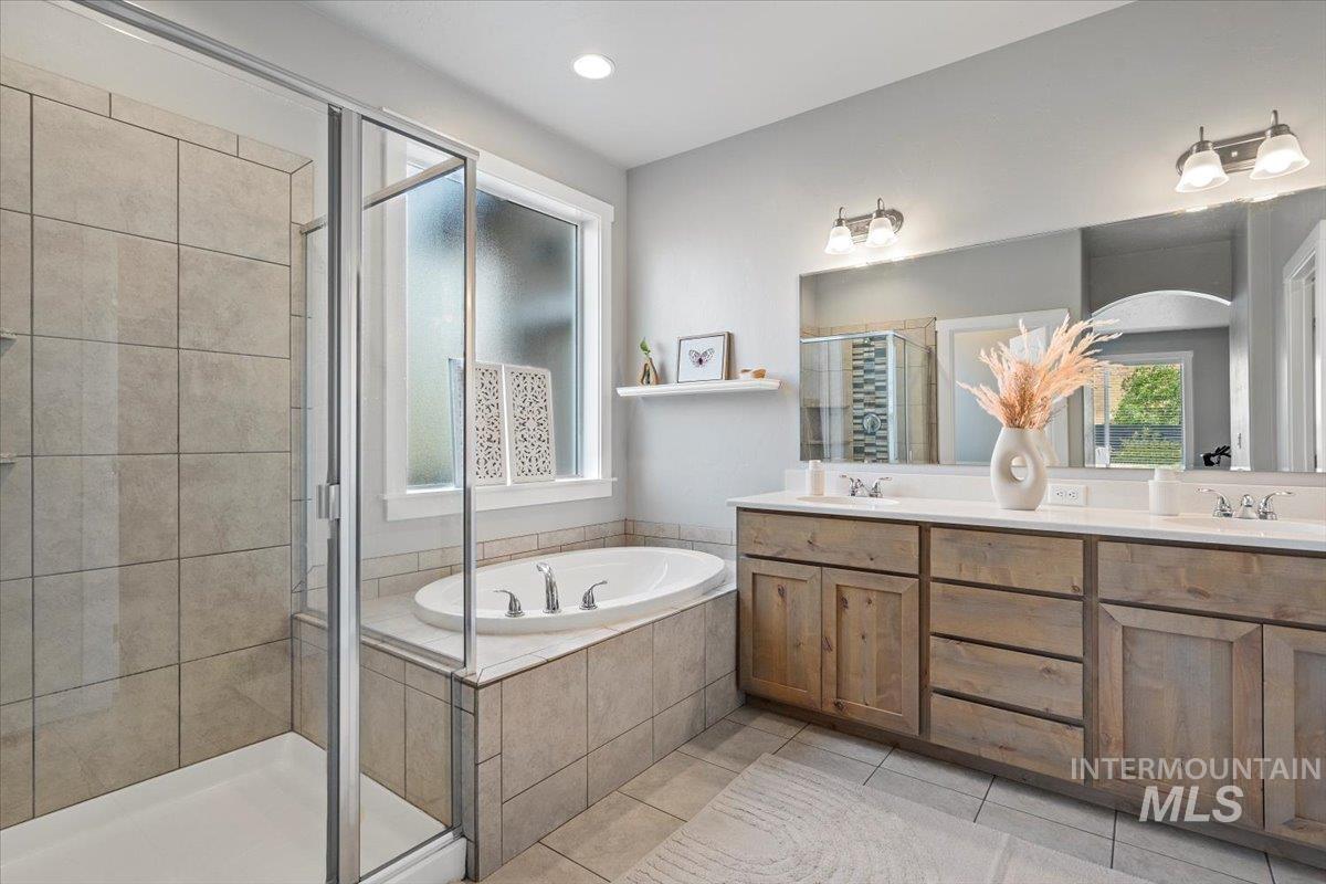 20689 N Glenisla Avenue, Boise, Idaho 83714, 3 Bedrooms, 2 Bathrooms, Residential For Sale, Price $515,000,MLS 98972554