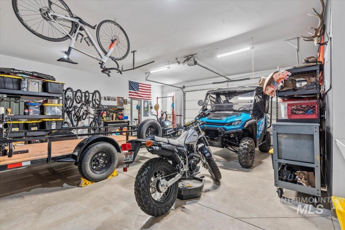 20689 N Glenisla Avenue, Boise, Idaho 83714, 3 Bedrooms, 2 Bathrooms, Residential For Sale, Price $515,000,MLS 98972554