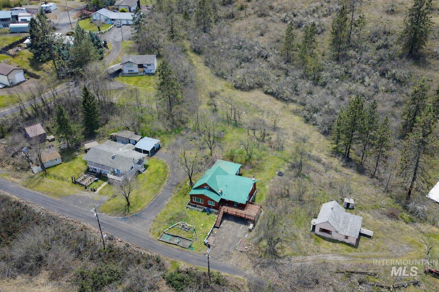 418 Byran Dr, Kamiah, Idaho 83536, 5 Bedrooms, 2.5 Bathrooms, Residential For Sale, Price $279,900,MLS 98972555