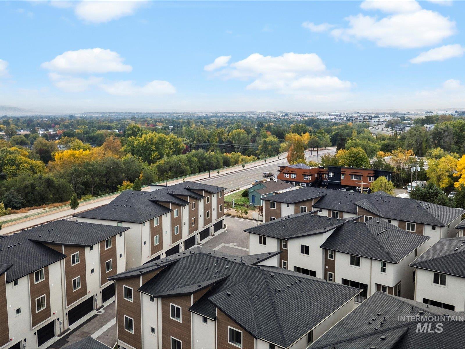 1707 S Federal Way, Boise, Idaho 83705, 3 Bedrooms, 2.5 Bathrooms, Residential For Sale, Price $644,880,MLS 98972557