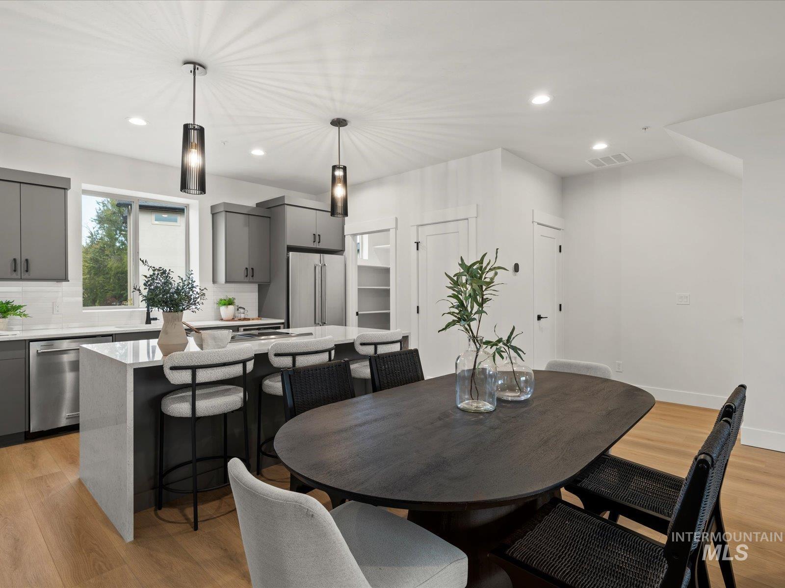 1707 S Federal Way, Boise, Idaho 83705, 3 Bedrooms, 2.5 Bathrooms, Residential For Sale, Price $644,880,MLS 98972557