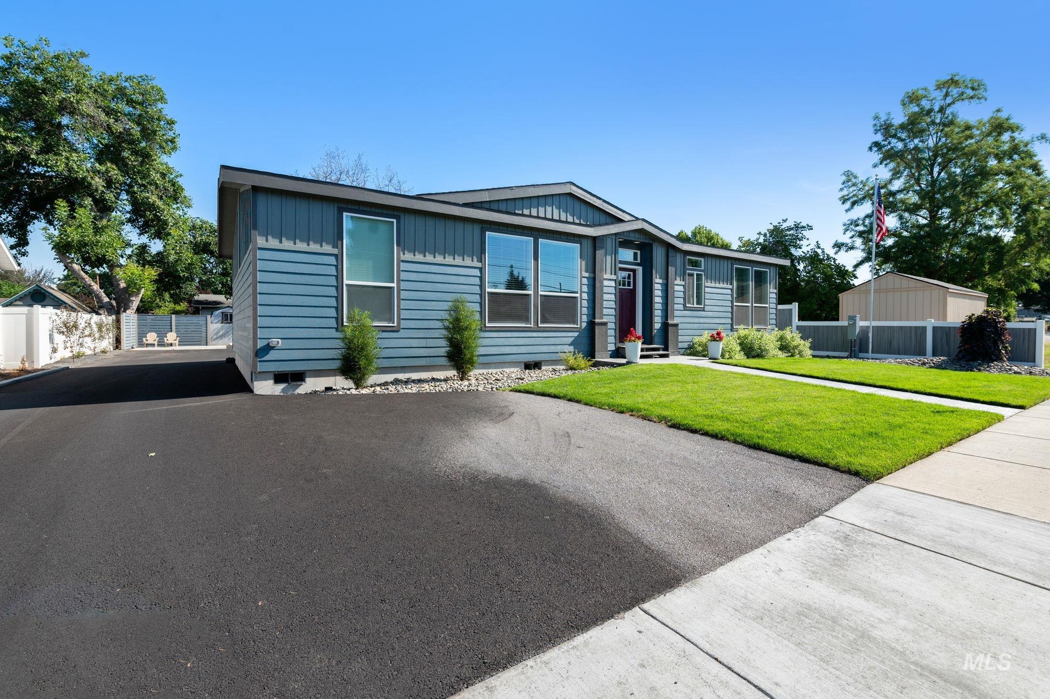 837 Burrell Ave, Lewiston, Idaho 83501, 3 Bedrooms, 2 Bathrooms, Residential For Sale, Price $438,000,MLS 98972558