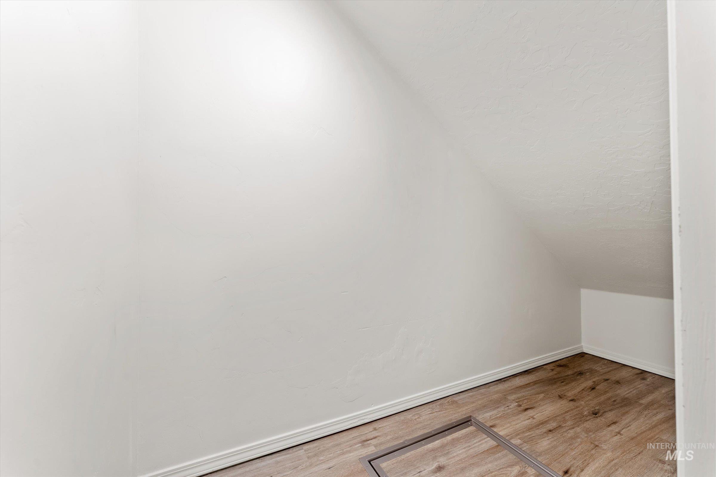 513 Stanley Lake St, Middleton, Idaho 83644, 3 Bedrooms, 2.5 Bathrooms, Residential For Sale, Price $429,900,MLS 98972559