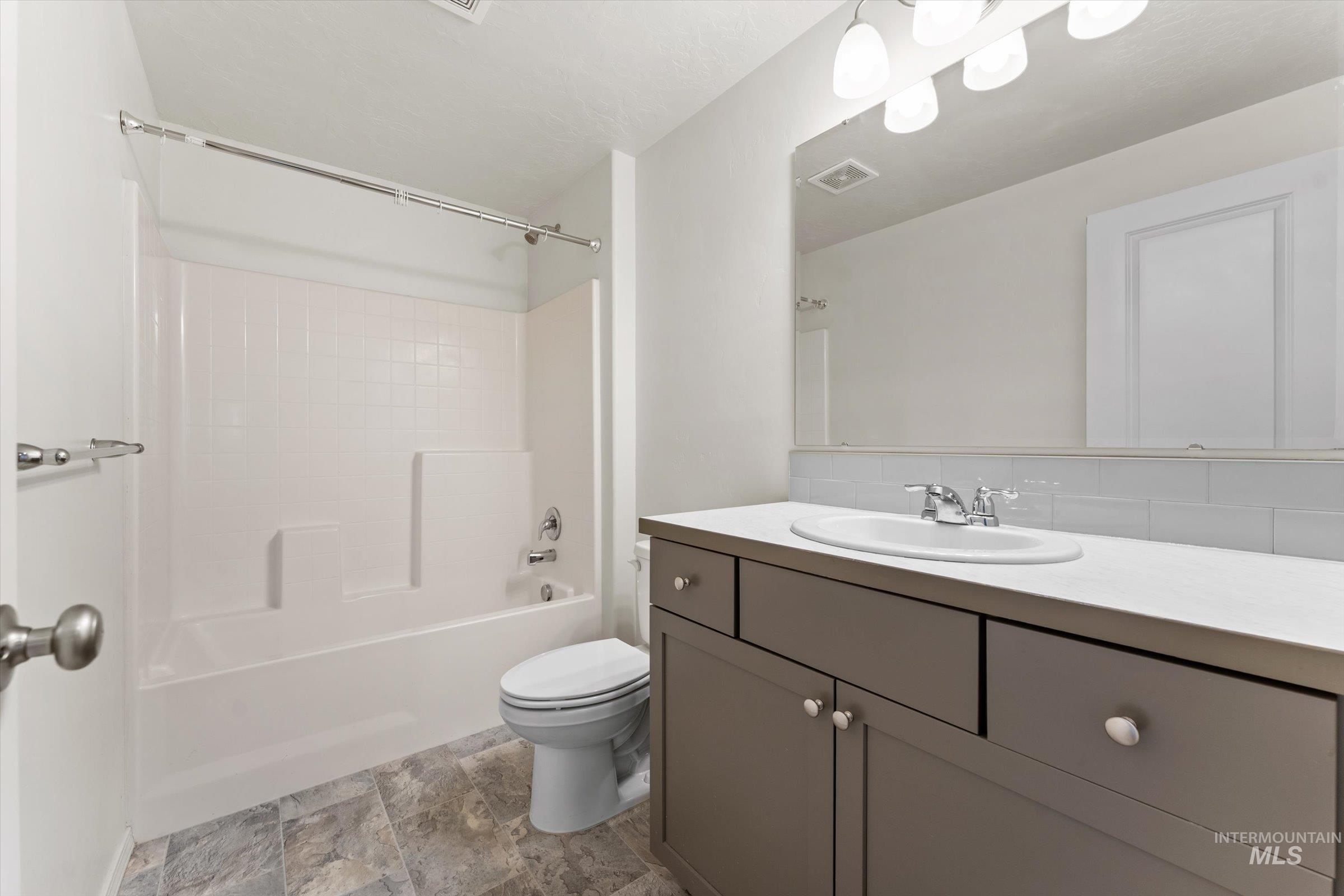 513 Stanley Lake St, Middleton, Idaho 83644, 3 Bedrooms, 2.5 Bathrooms, Residential For Sale, Price $429,900,MLS 98972559