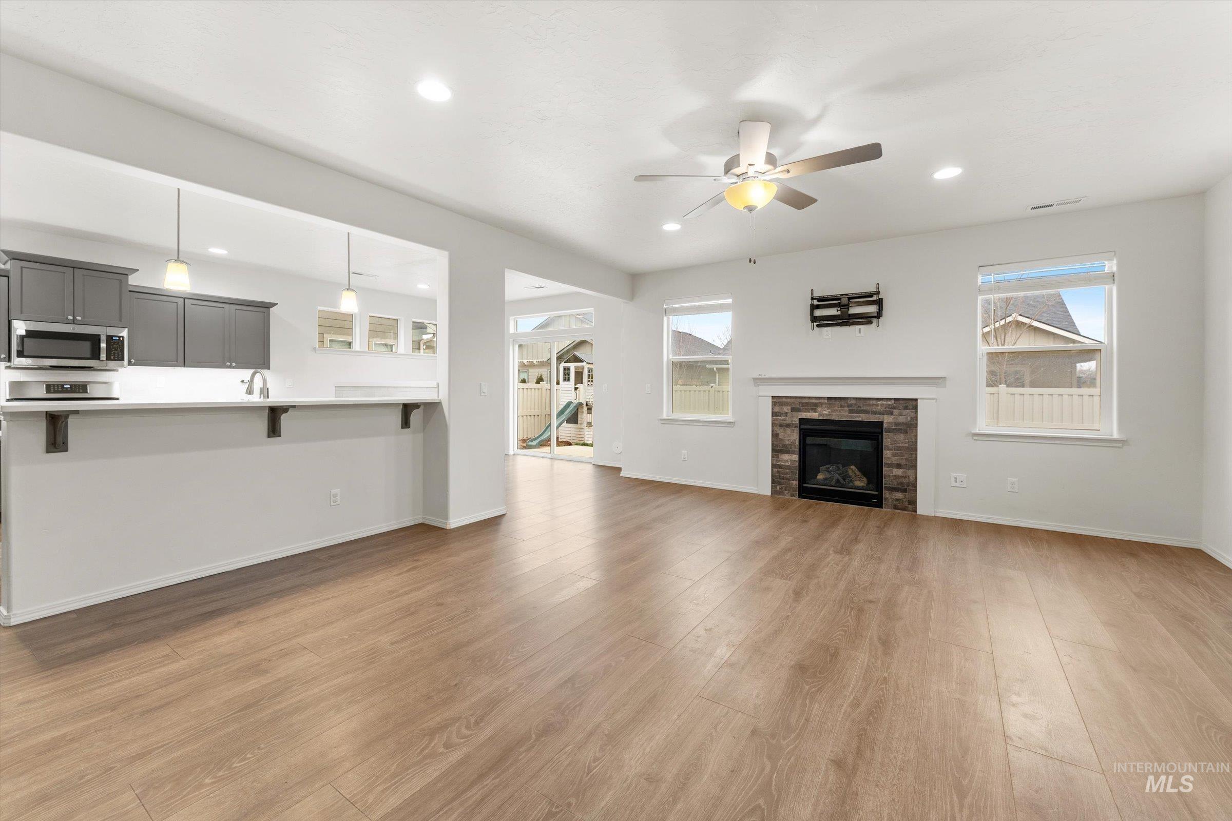 513 Stanley Lake St, Middleton, Idaho 83644, 3 Bedrooms, 2.5 Bathrooms, Residential For Sale, Price $429,900,MLS 98972559