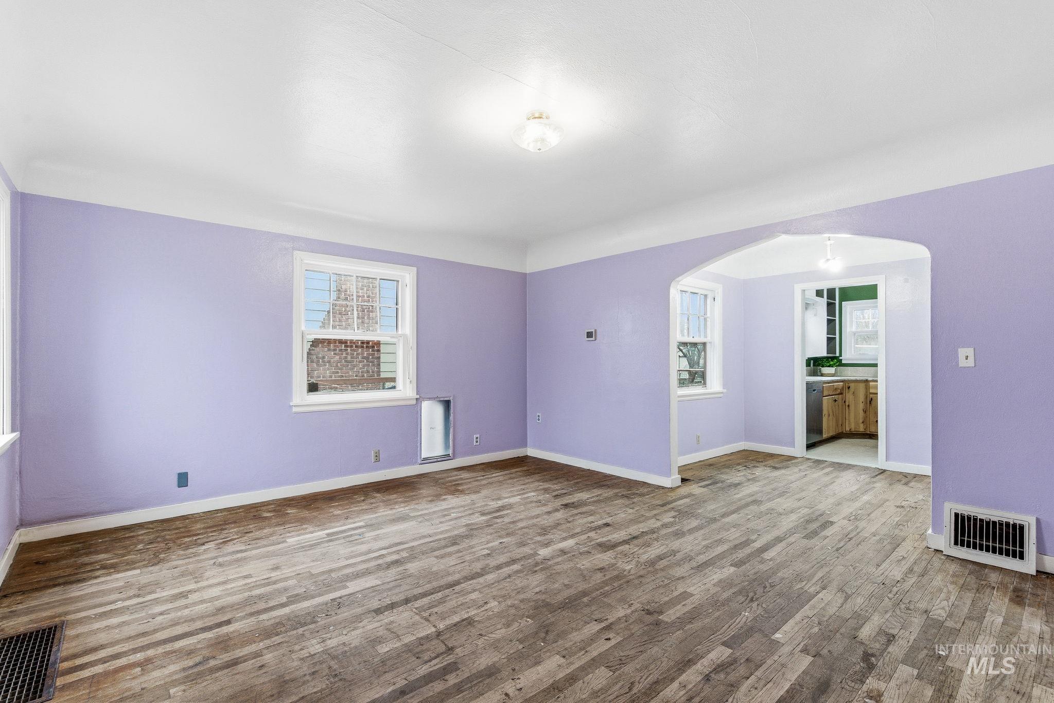 712 17th Ave S, Nampa, Idaho 83651, 2 Bedrooms, 1 Bathroom, Residential For Sale, Price $305,000,MLS 98972560