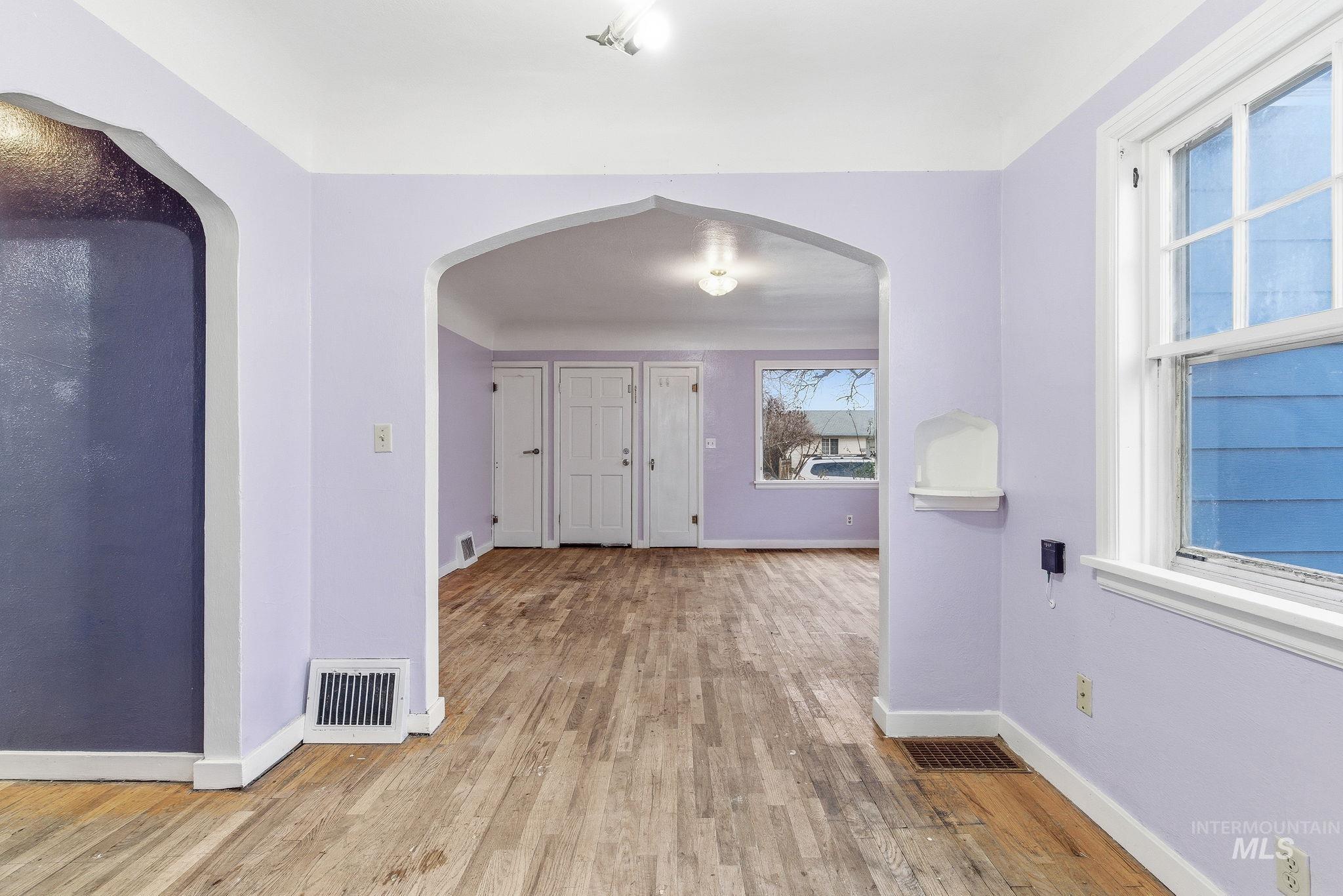 712 17th Ave S, Nampa, Idaho 83651, 2 Bedrooms, 1 Bathroom, Residential For Sale, Price $305,000,MLS 98972560