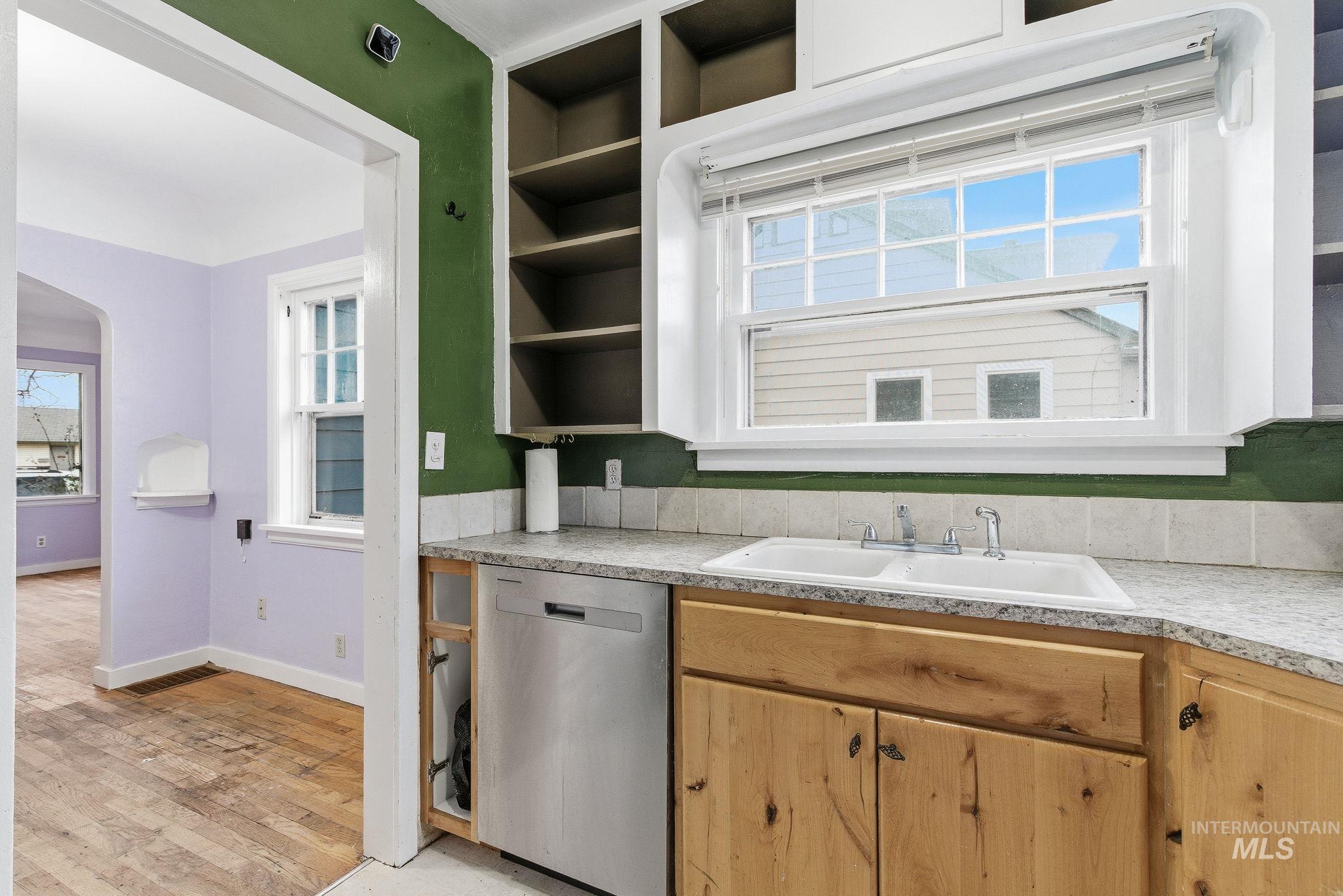 712 17th Ave S, Nampa, Idaho 83651, 2 Bedrooms, 1 Bathroom, Residential For Sale, Price $305,000,MLS 98972560