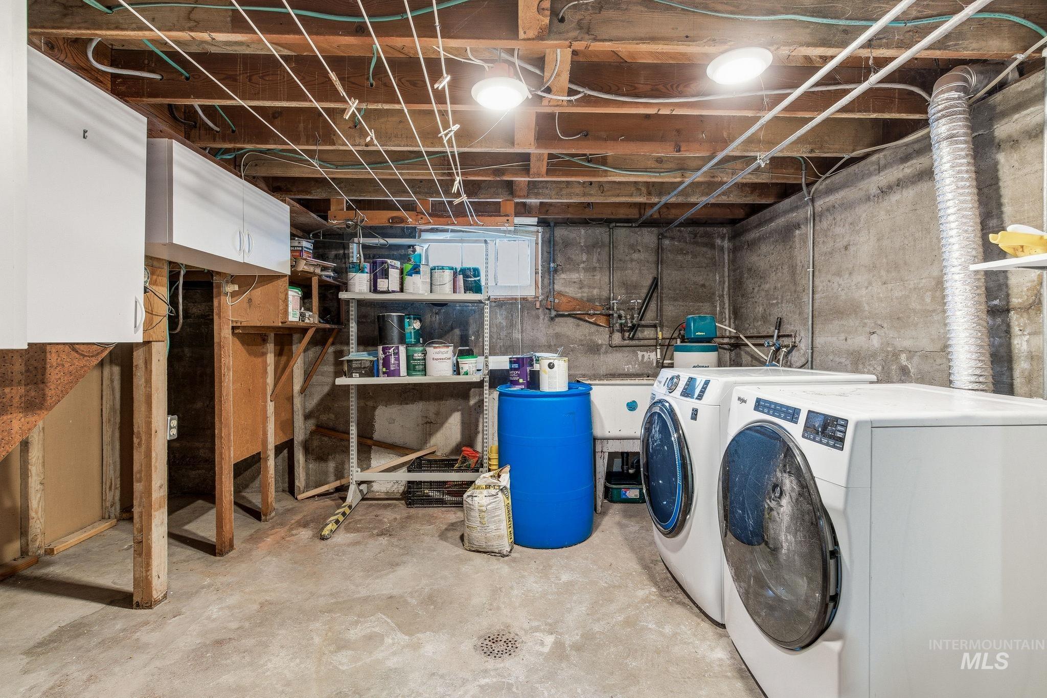 712 17th Ave S, Nampa, Idaho 83651, 2 Bedrooms, 1 Bathroom, Residential For Sale, Price $305,000,MLS 98972560