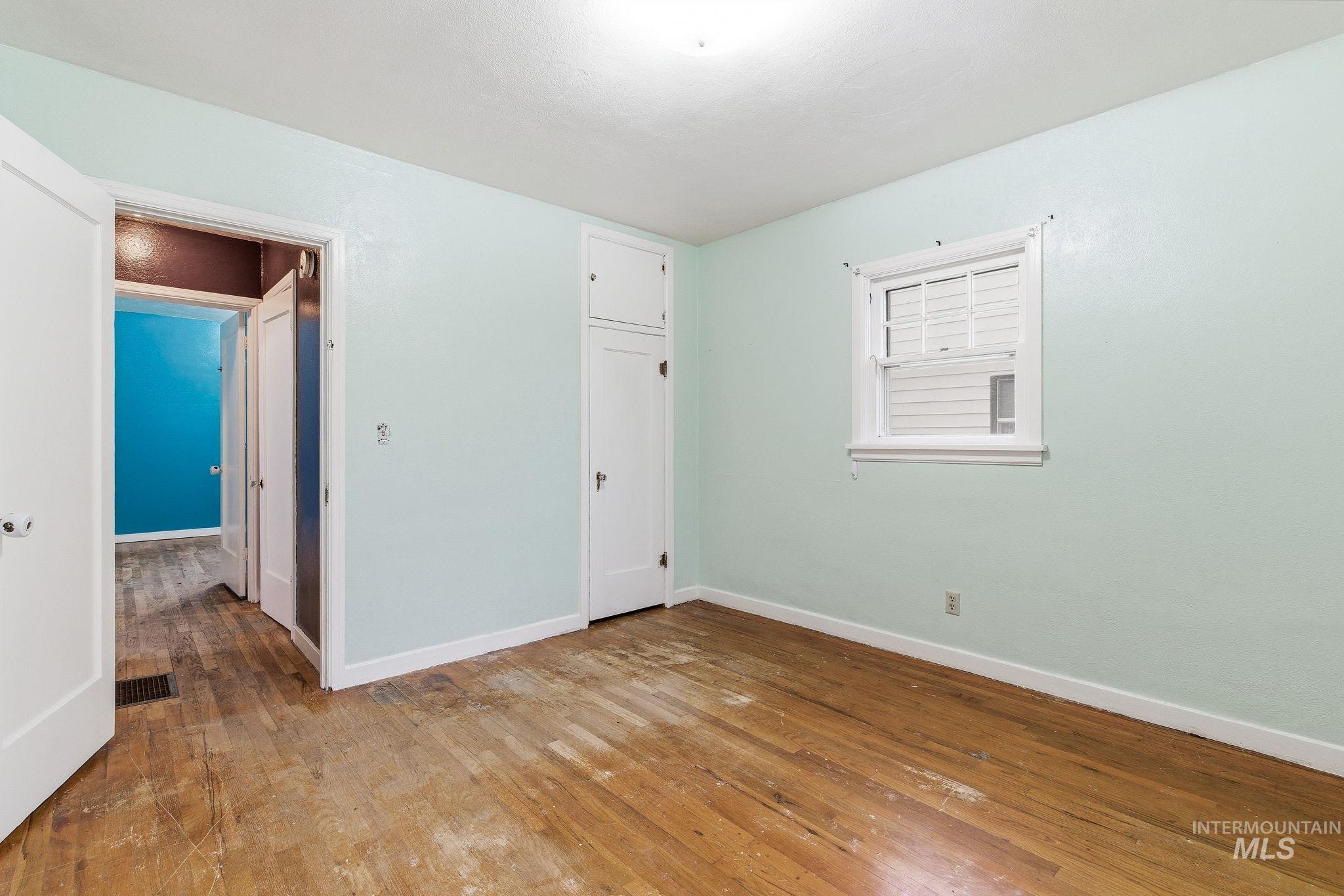 712 17th Ave S, Nampa, Idaho 83651, 2 Bedrooms, 1 Bathroom, Residential For Sale, Price $305,000,MLS 98972560