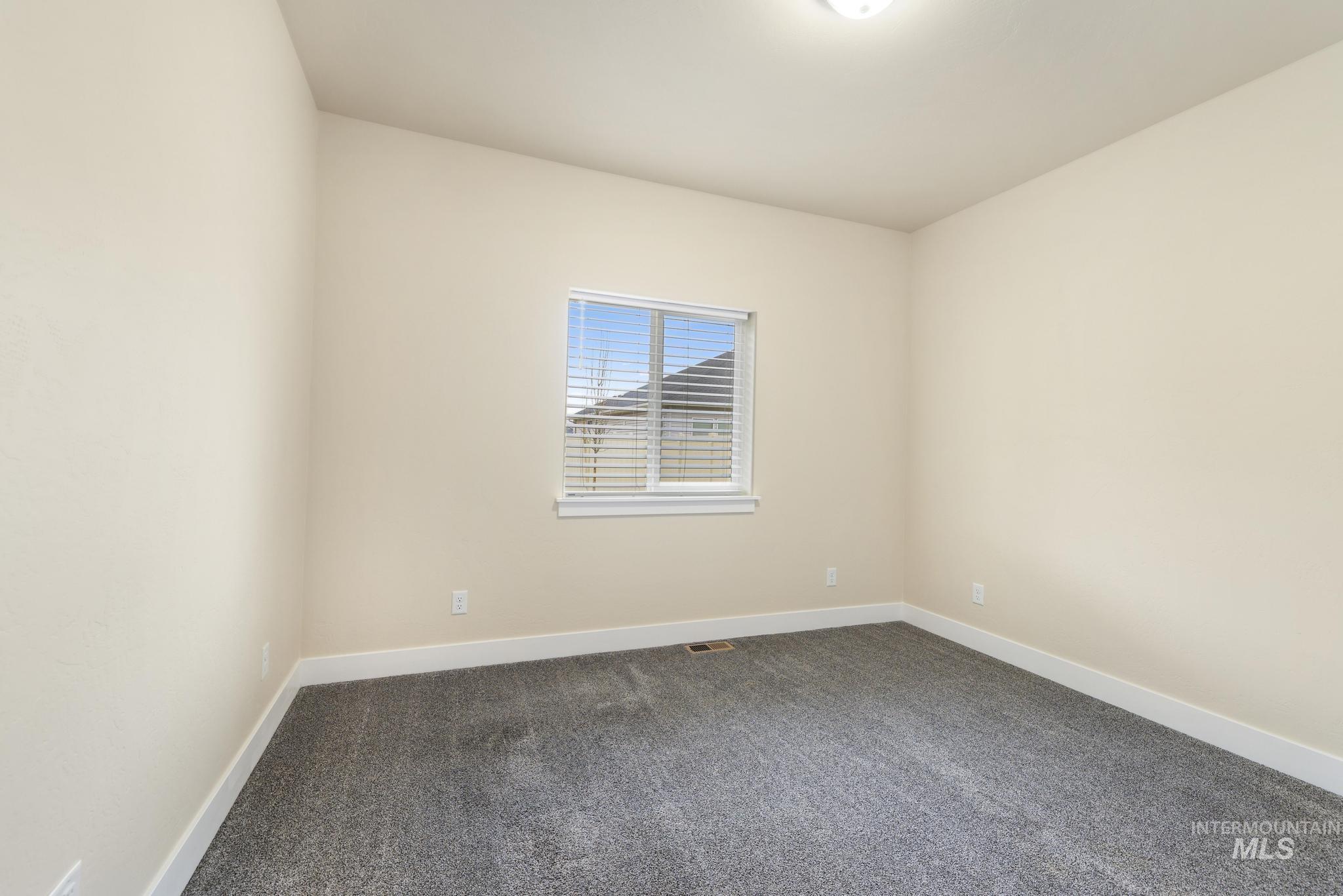 1205 Thunder Mountain Dr., Kimberly, Idaho 83341, 3 Bedrooms, 2 Bathrooms, Residential For Sale, Price $420,000,MLS 98972561