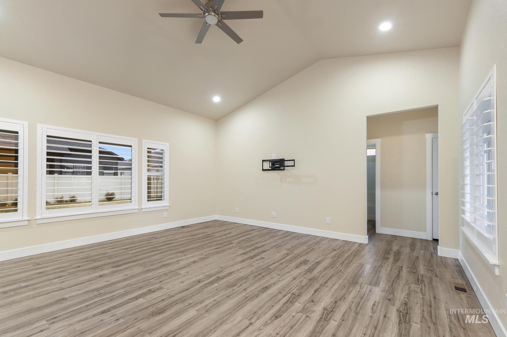 1205 Thunder Mountain Dr., Kimberly, Idaho 83341, 3 Bedrooms, 2 Bathrooms, Residential For Sale, Price $420,000,MLS 98972561