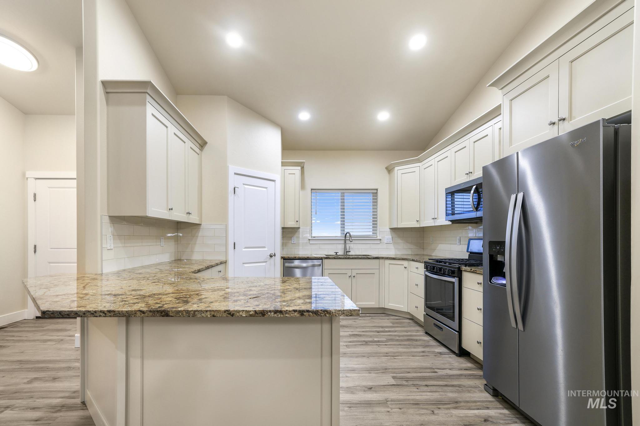 1205 Thunder Mountain Dr., Kimberly, Idaho 83341, 3 Bedrooms, 2 Bathrooms, Residential For Sale, Price $420,000,MLS 98972561