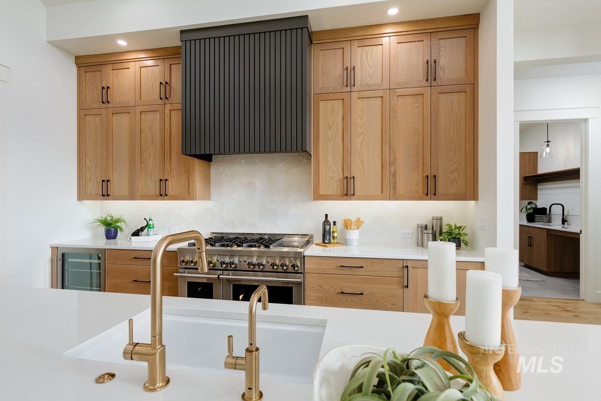 9803 Meadow Park Blvd, Middleton, Idaho 83644, 3 Bedrooms, 3.5 Bathrooms, Residential For Sale, Price $1,574,900,MLS 98972571