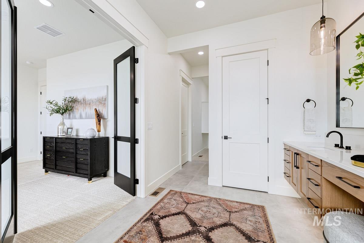 9803 Meadow Park Blvd, Middleton, Idaho 83644, 3 Bedrooms, 3.5 Bathrooms, Residential For Sale, Price $1,574,900,MLS 98972571