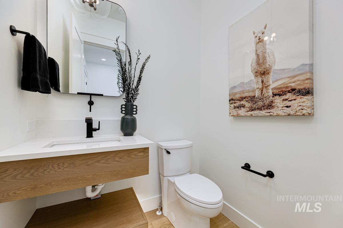 9803 Meadow Park Blvd, Middleton, Idaho 83644, 3 Bedrooms, 3.5 Bathrooms, Residential For Sale, Price $1,574,900,MLS 98972571