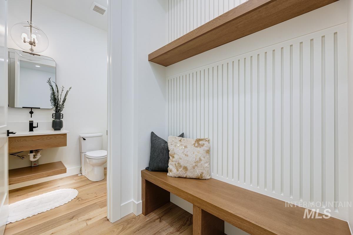 9803 Meadow Park Blvd, Middleton, Idaho 83644, 3 Bedrooms, 3.5 Bathrooms, Residential For Sale, Price $1,574,900,MLS 98972571