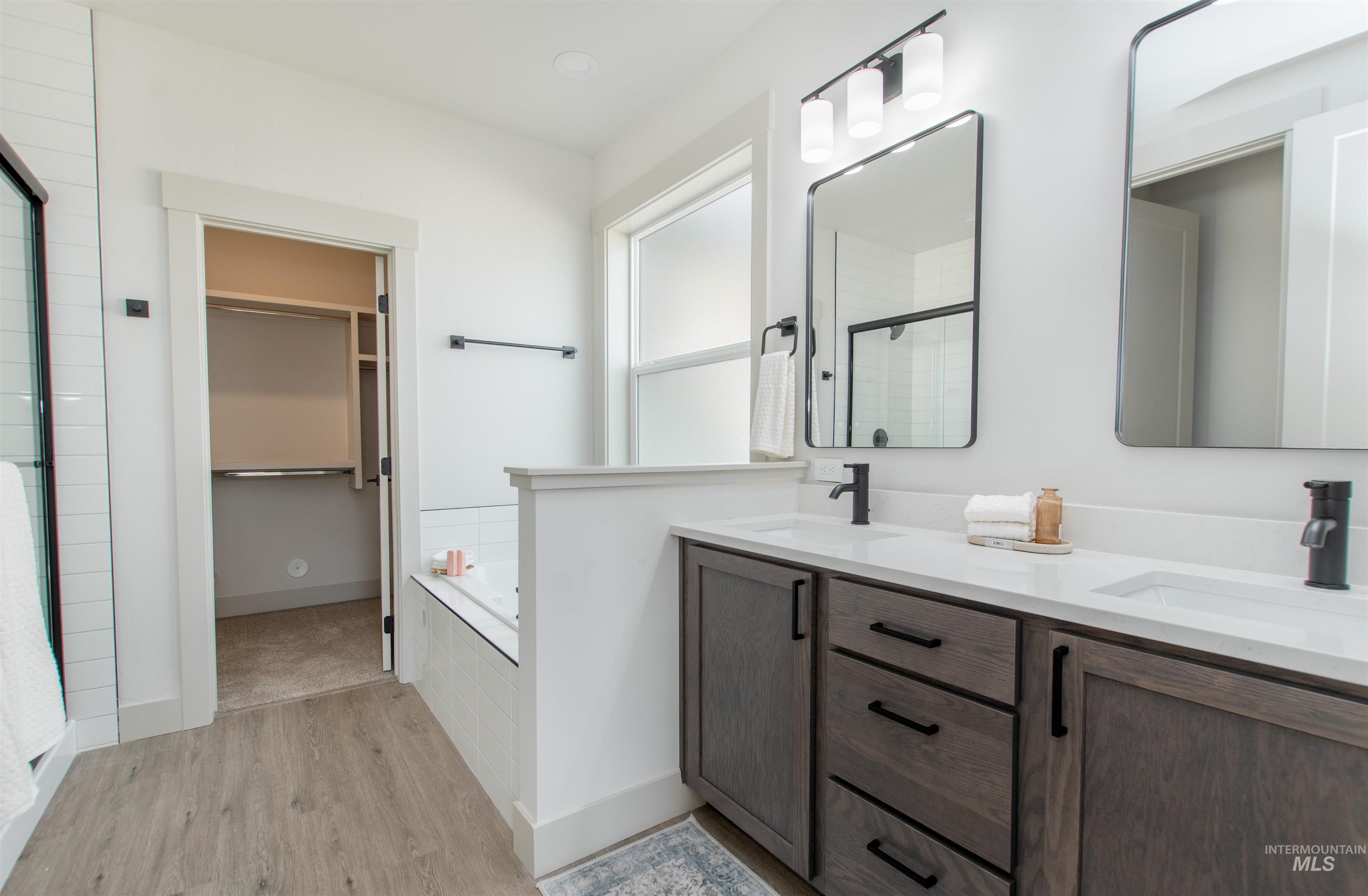 438 October Sky, New Plymouth, Idaho 83655, 5 Bedrooms, 2.5 Bathrooms, Residential For Sale, Price $465,000,MLS 98972572