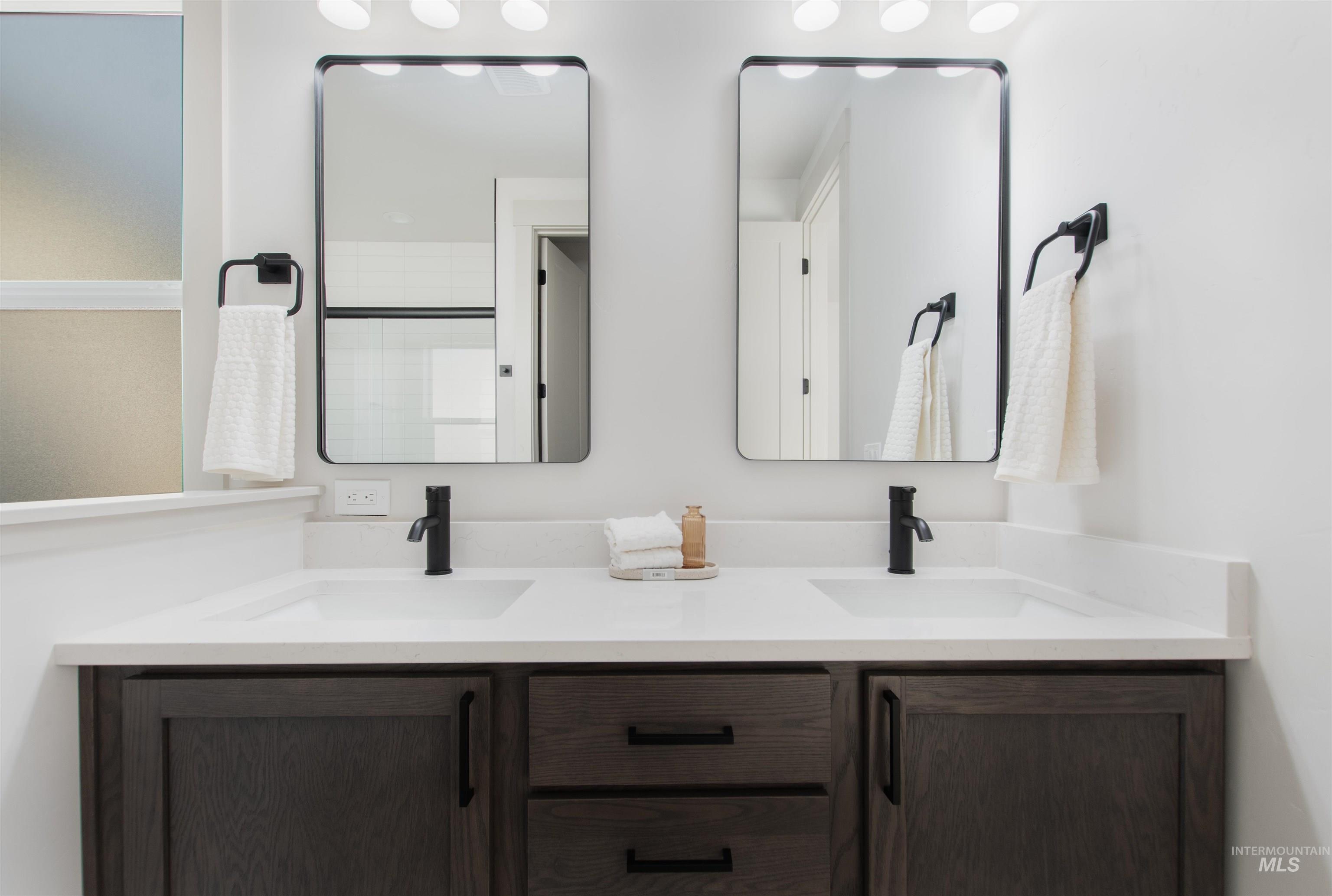 438 October Sky, New Plymouth, Idaho 83655, 5 Bedrooms, 2.5 Bathrooms, Residential For Sale, Price $465,000,MLS 98972572