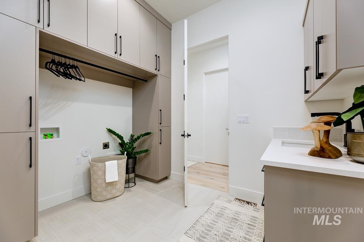 9835 Meadow Park Blvd, Middleton, Idaho 83644, 5 Bedrooms, 3.5 Bathrooms, Residential For Sale, Price $1,699,900,MLS 98972573