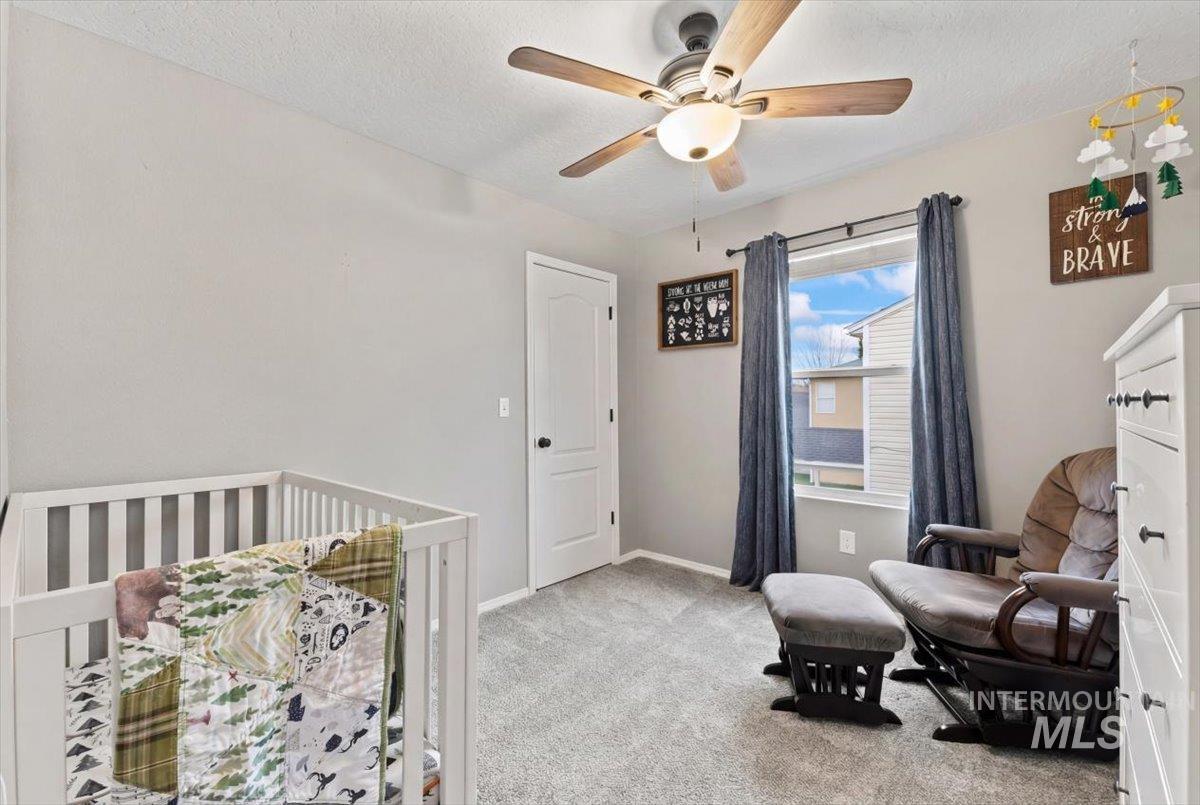 262 E Willowcreek Dr, Middleton, Idaho 83644, 4 Bedrooms, 2.5 Bathrooms, Residential For Sale, Price $410,000,MLS 98972575