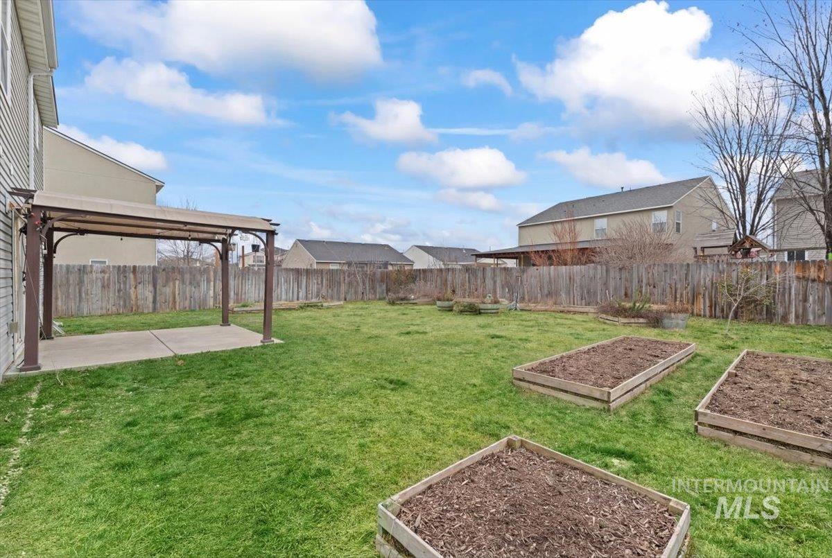 262 E Willowcreek Dr, Middleton, Idaho 83644, 4 Bedrooms, 2.5 Bathrooms, Residential For Sale, Price $410,000,MLS 98972575