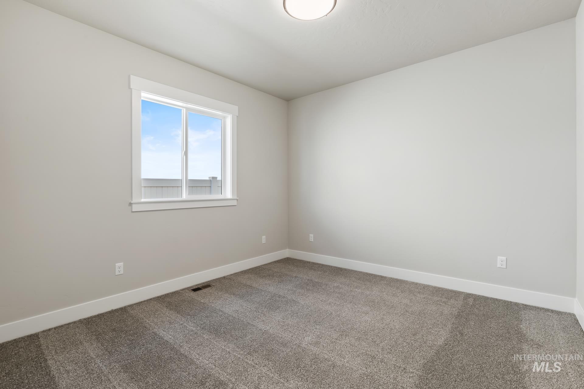 385 S Strut Way, Boise, Idaho 83716, 3 Bedrooms, 2.5 Bathrooms, Residential For Sale, Price $724,900,MLS 98972576