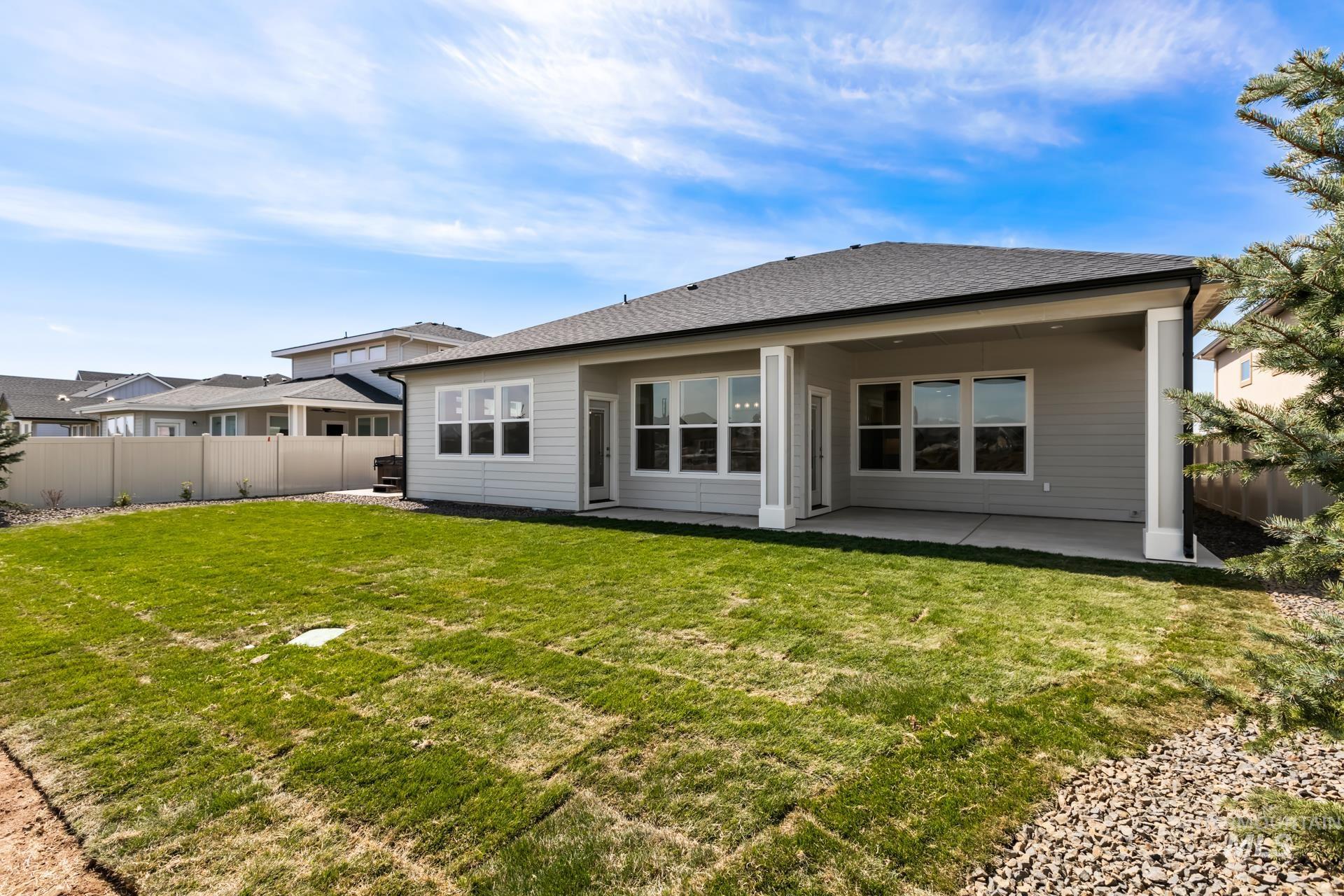 385 S Strut Way, Boise, Idaho 83716, 3 Bedrooms, 2.5 Bathrooms, Residential For Sale, Price $724,900,MLS 98972576