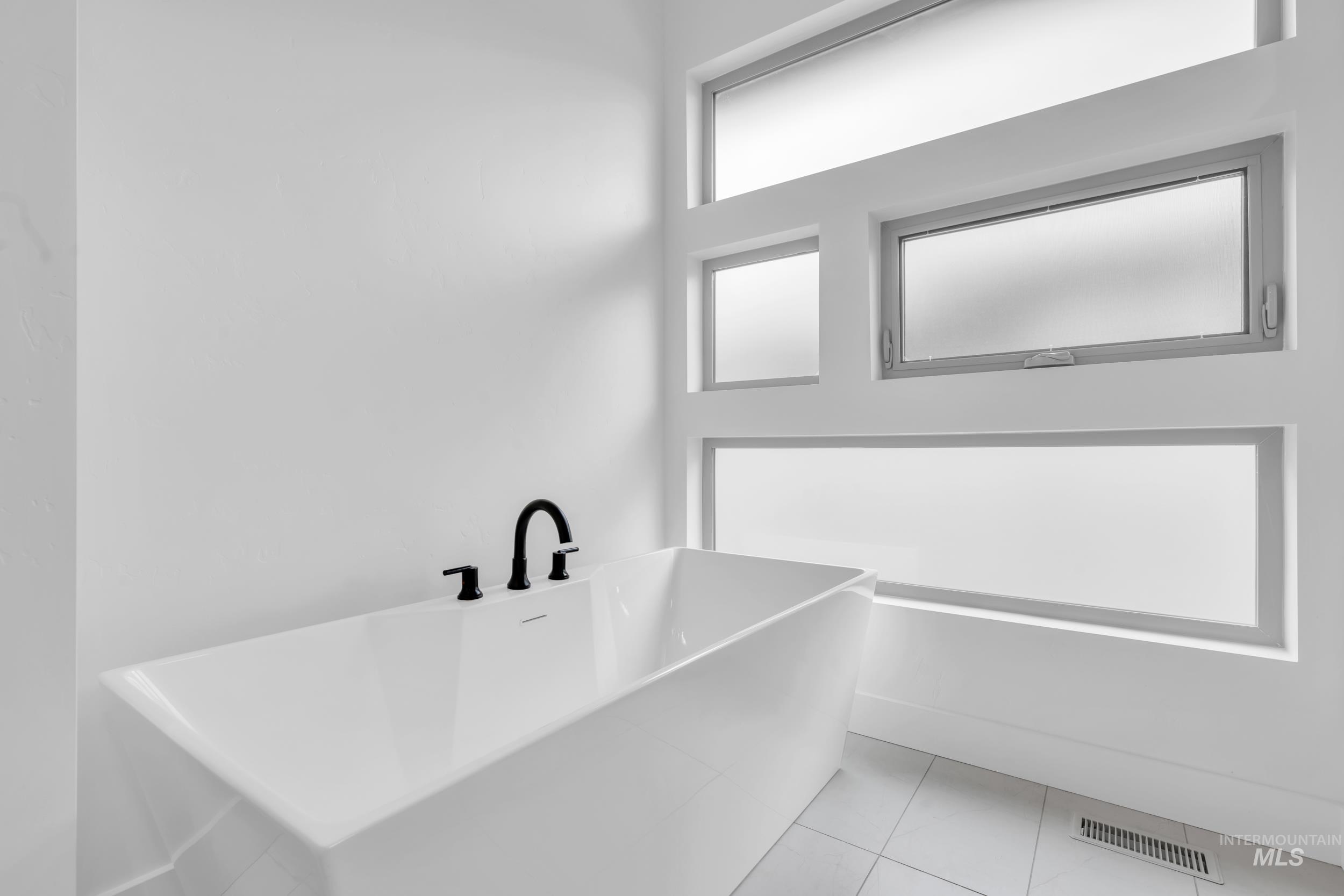 4447 E Copper Point Dr., Meridian, Idaho 83642-5653, 4 Bedrooms, 2.5 Bathrooms, Residential For Sale, Price $939,900,MLS 98972579