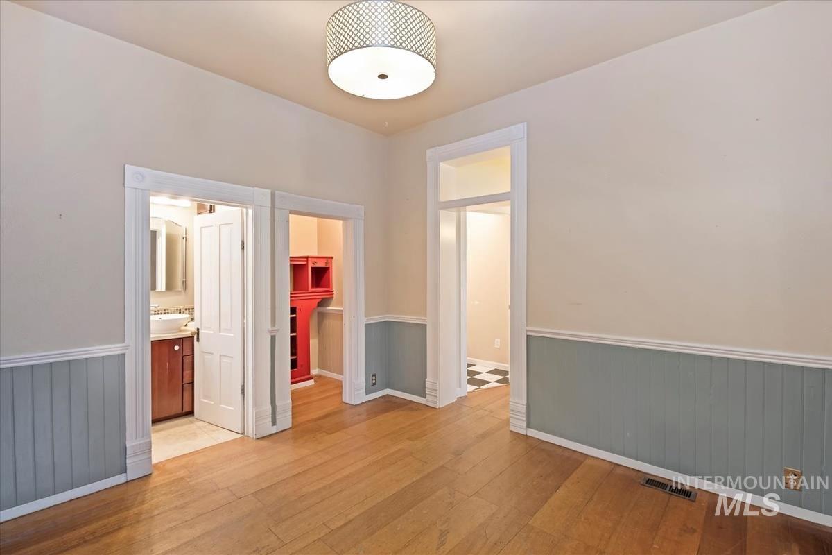 1310 N 11th St, Boise, Idaho 83702, 2 Bedrooms, 2 Bathrooms, Residential For Sale, Price $699,900,MLS 98972580