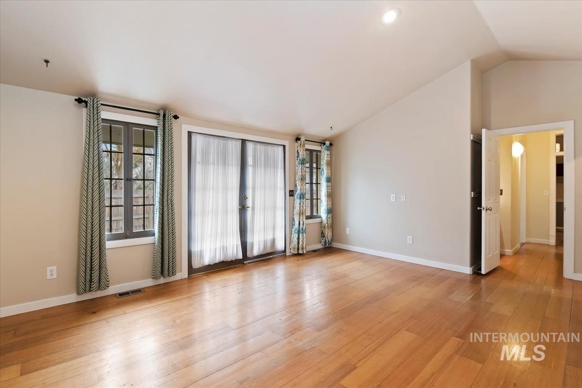 1310 N 11th St, Boise, Idaho 83702, 2 Bedrooms, 2 Bathrooms, Residential For Sale, Price $699,900,MLS 98972580