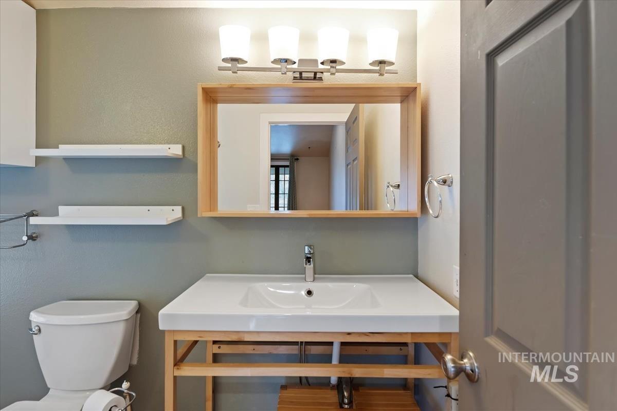 1310 N 11th St, Boise, Idaho 83702, 2 Bedrooms, 2 Bathrooms, Residential For Sale, Price $699,900,MLS 98972580