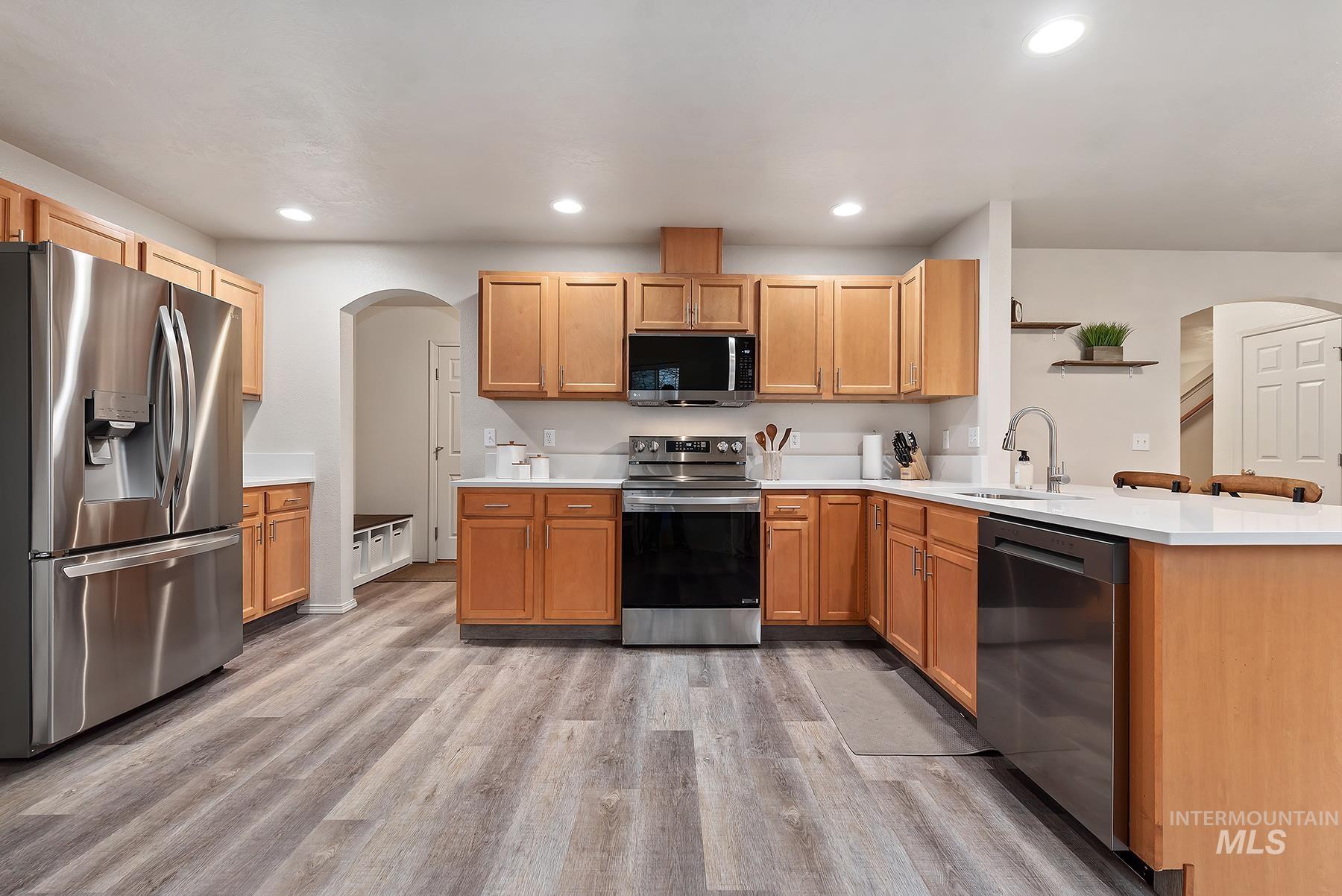 1894 E Deerhill Dr, Meridian, Idaho 83642, 4 Bedrooms, 2.5 Bathrooms, Residential For Sale, Price $499,999,MLS 98972581