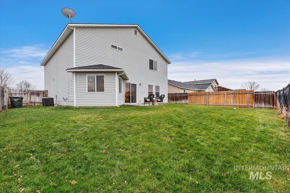 1894 E Deerhill Dr, Meridian, Idaho 83642, 4 Bedrooms, 2.5 Bathrooms, Residential For Sale, Price $499,999,MLS 98972581