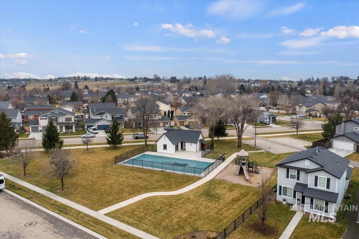 1894 E Deerhill Dr, Meridian, Idaho 83642, 4 Bedrooms, 2.5 Bathrooms, Residential For Sale, Price $499,999,MLS 98972581