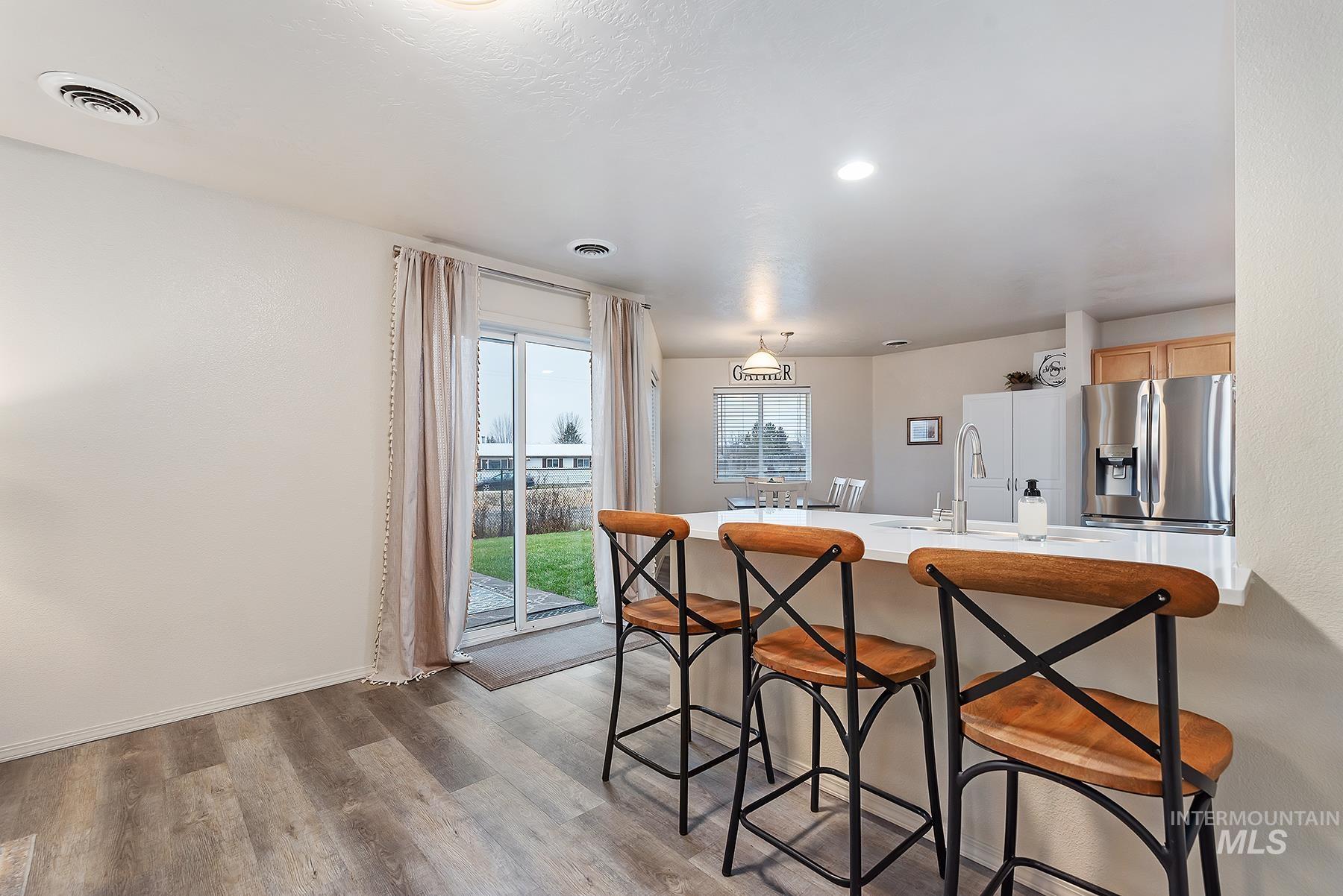 1894 E Deerhill Dr, Meridian, Idaho 83642, 4 Bedrooms, 2.5 Bathrooms, Residential For Sale, Price $499,999,MLS 98972581