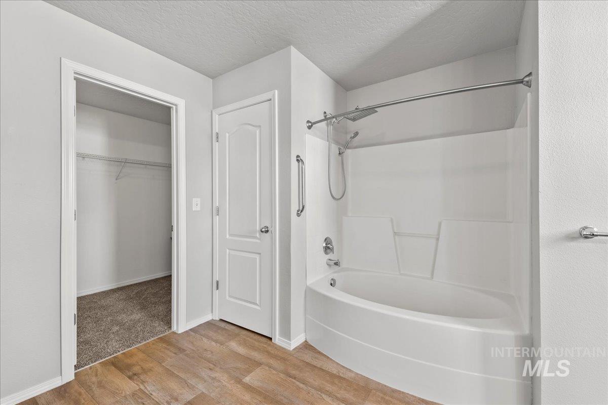 9168 W Lillywood Dr, Boise, Idaho 83709, 4 Bedrooms, 2.5 Bathrooms, Residential For Sale, Price $425,000,MLS 98972582