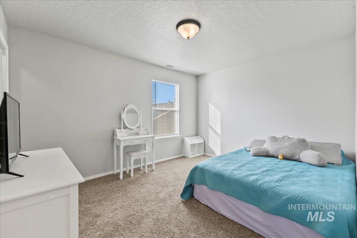 9168 W Lillywood Dr, Boise, Idaho 83709, 4 Bedrooms, 2.5 Bathrooms, Residential For Sale, Price $425,000,MLS 98972582