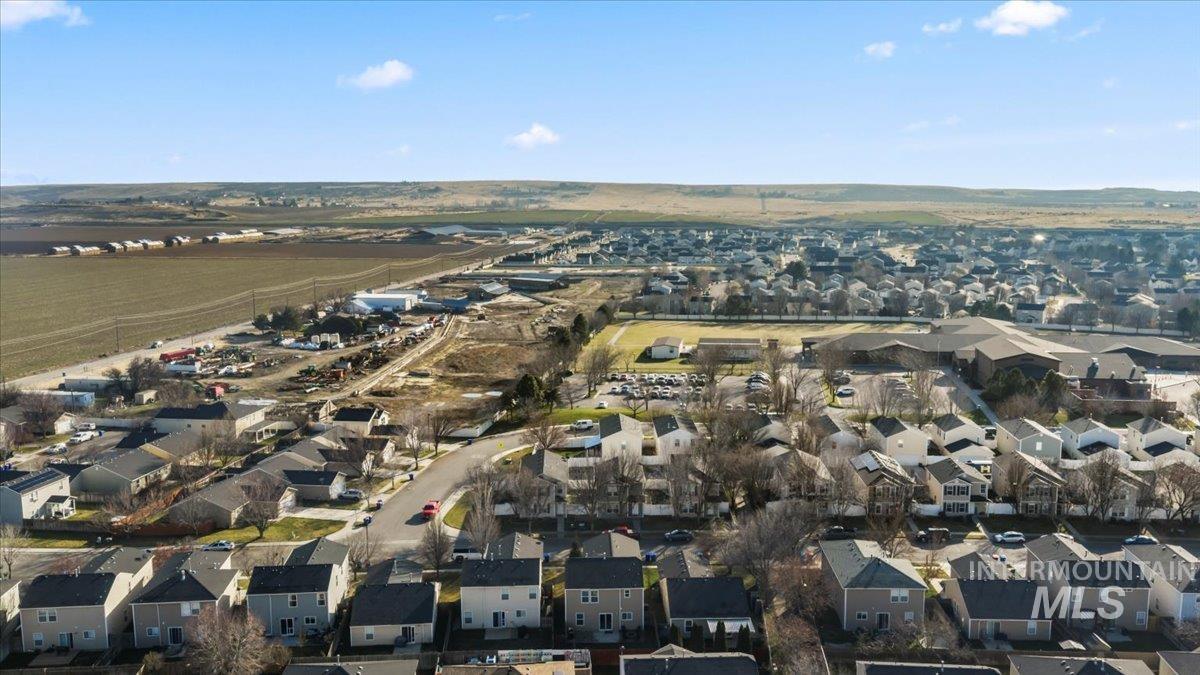 9168 W Lillywood Dr, Boise, Idaho 83709, 4 Bedrooms, 2.5 Bathrooms, Residential For Sale, Price $425,000,MLS 98972582