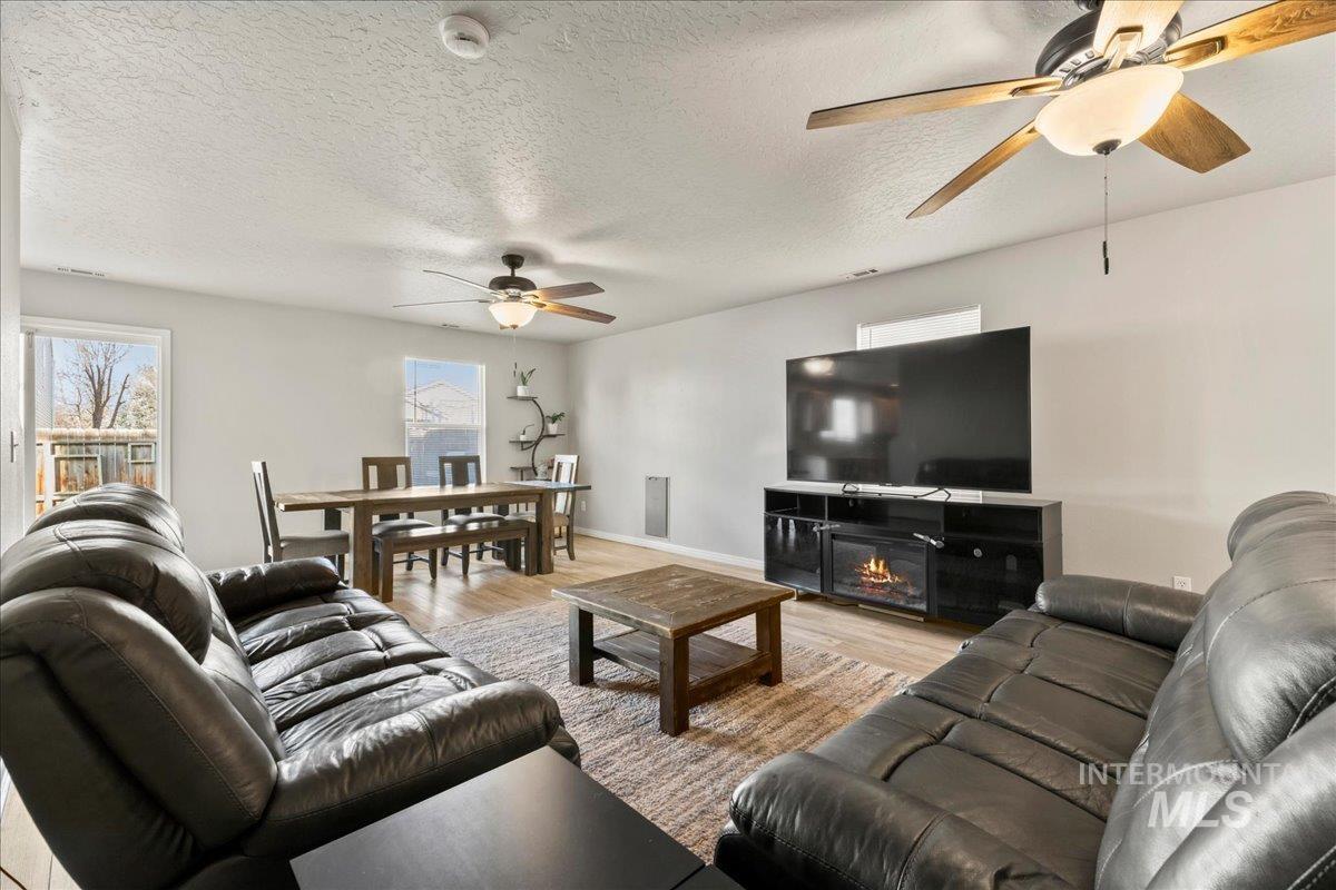 9168 W Lillywood Dr, Boise, Idaho 83709, 4 Bedrooms, 2.5 Bathrooms, Residential For Sale, Price $425,000,MLS 98972582