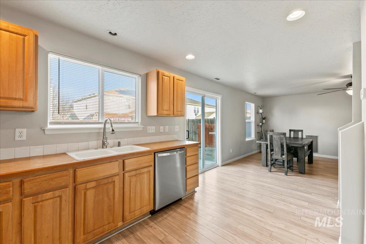 9168 W Lillywood Dr, Boise, Idaho 83709, 4 Bedrooms, 2.5 Bathrooms, Residential For Sale, Price $425,000,MLS 98972582