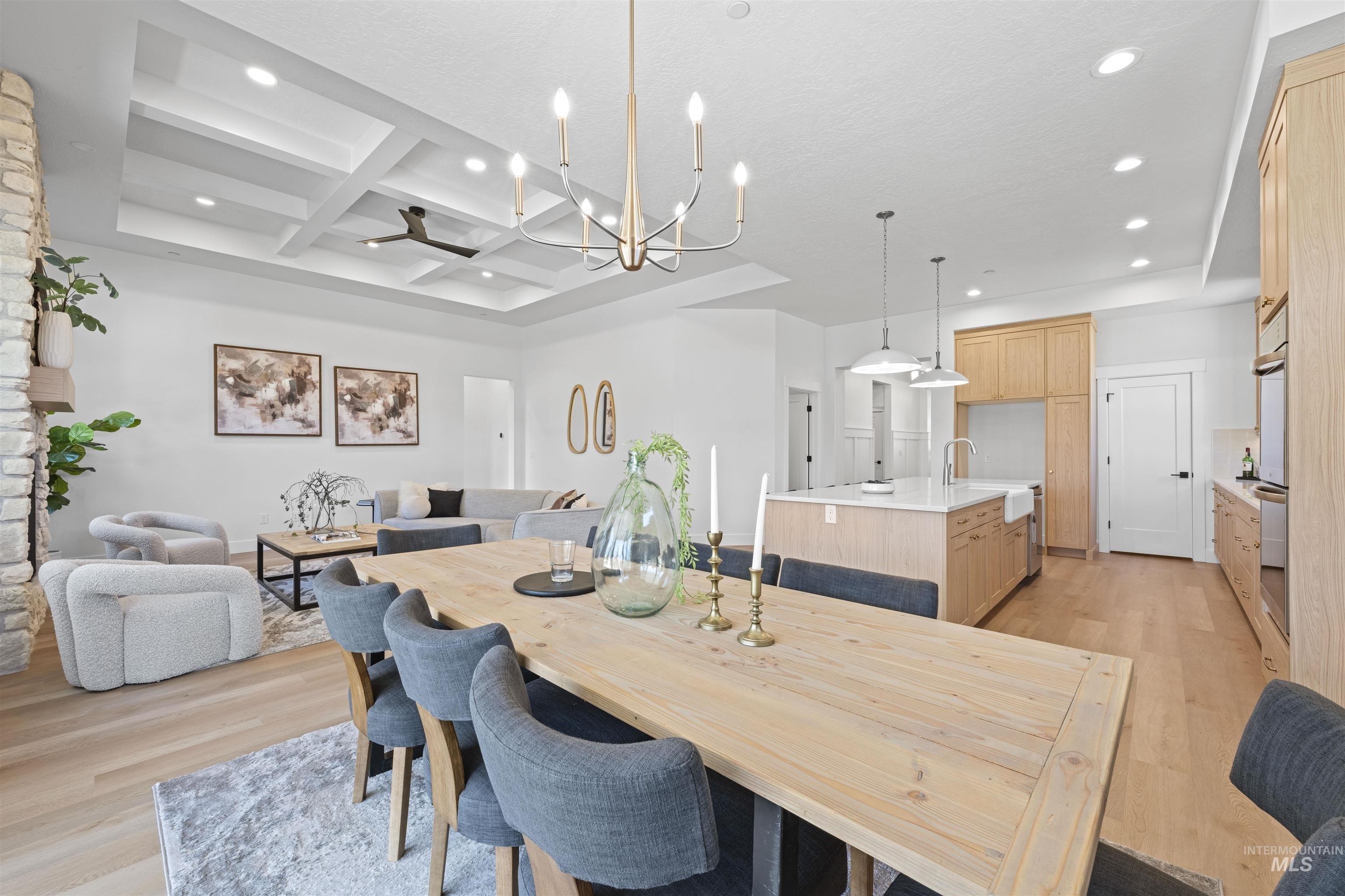 707 E Merino St, Kuna, Idaho 83634-5583, 3 Bedrooms, 2.5 Bathrooms, Residential For Sale, Price $729,900,MLS 98972585