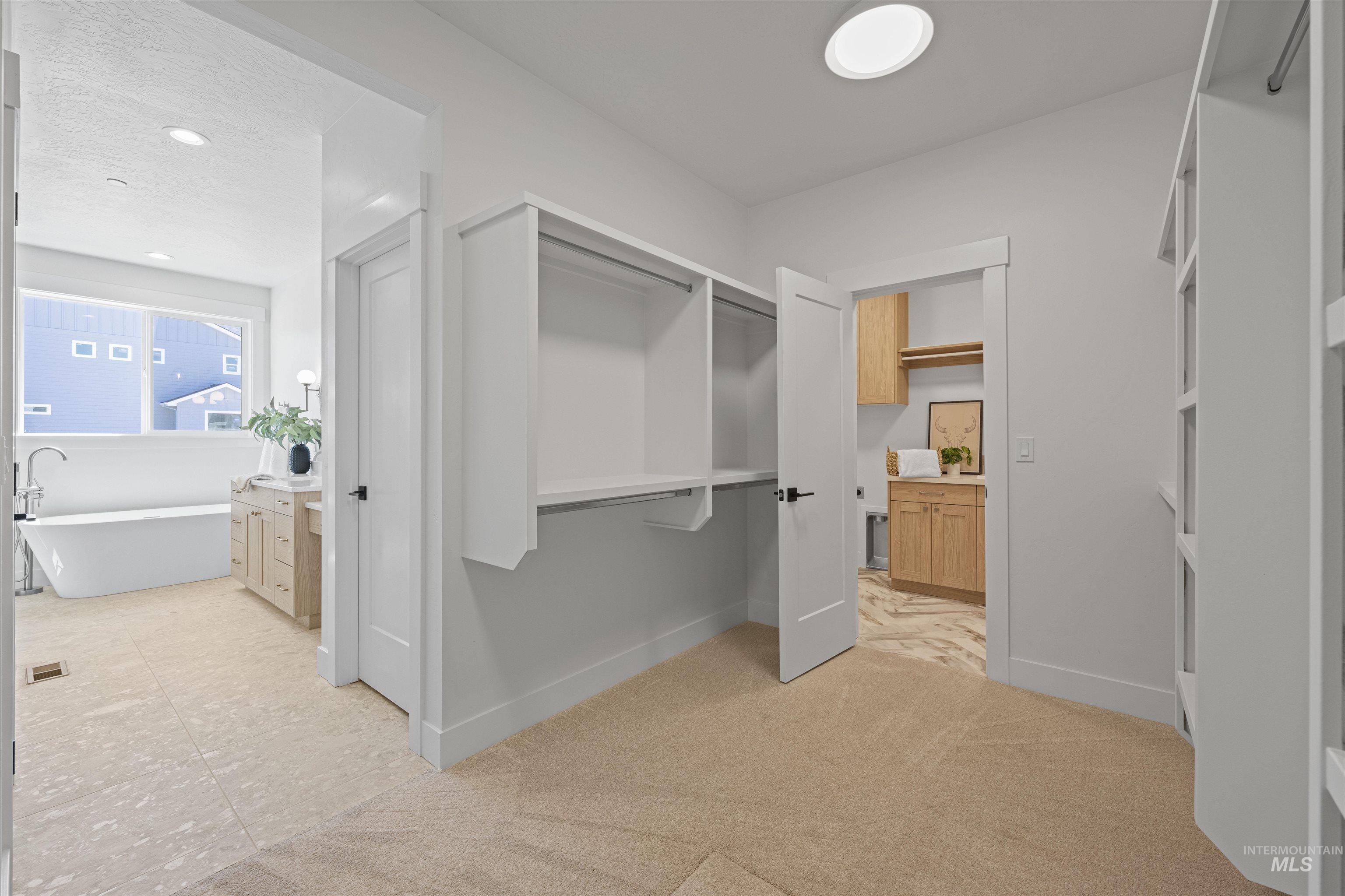 707 E Merino St, Kuna, Idaho 83634-5583, 3 Bedrooms, 2.5 Bathrooms, Residential For Sale, Price $729,900,MLS 98972585