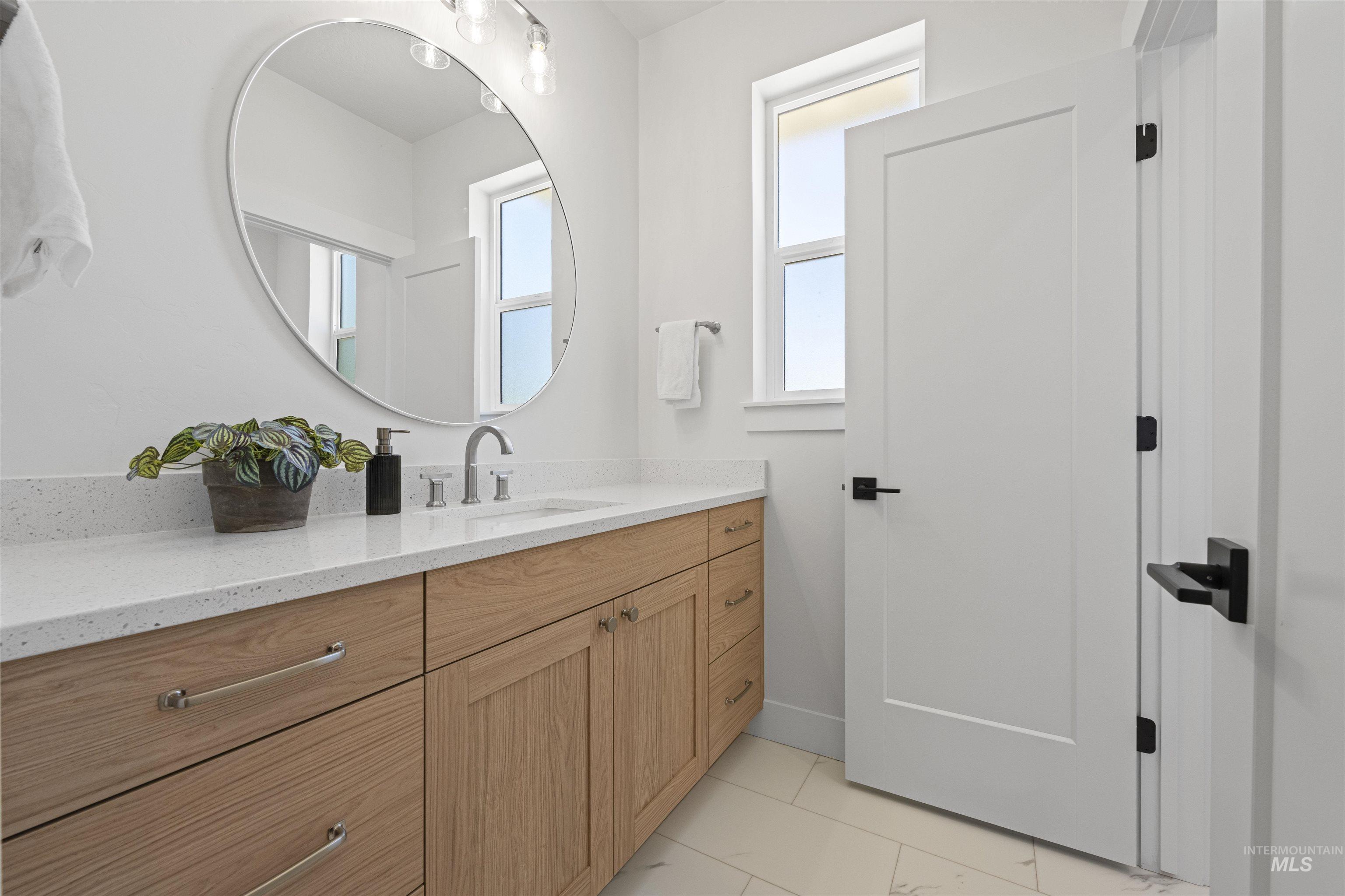 707 E Merino St, Kuna, Idaho 83634-5583, 3 Bedrooms, 2.5 Bathrooms, Residential For Sale, Price $729,900,MLS 98972585