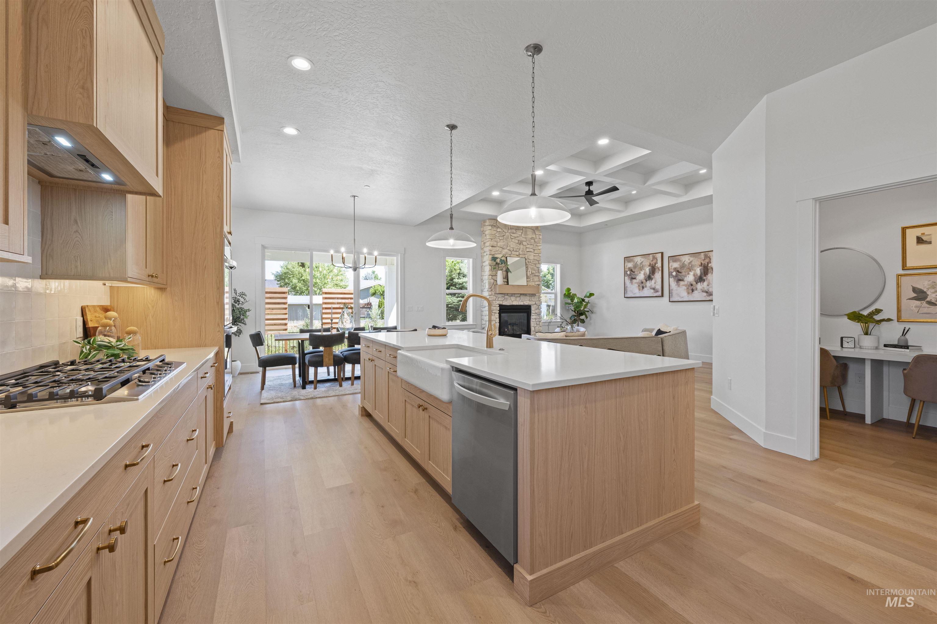 707 E Merino St, Kuna, Idaho 83634-5583, 3 Bedrooms, 2.5 Bathrooms, Residential For Sale, Price $729,900,MLS 98972585