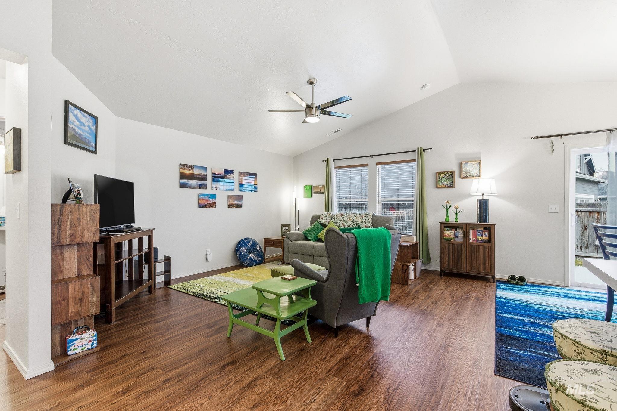 3530 S Clark Fork Ave., Nampa, Idaho 83686, 3 Bedrooms, 2 Bathrooms, Residential For Sale, Price $391,000,MLS 98972586