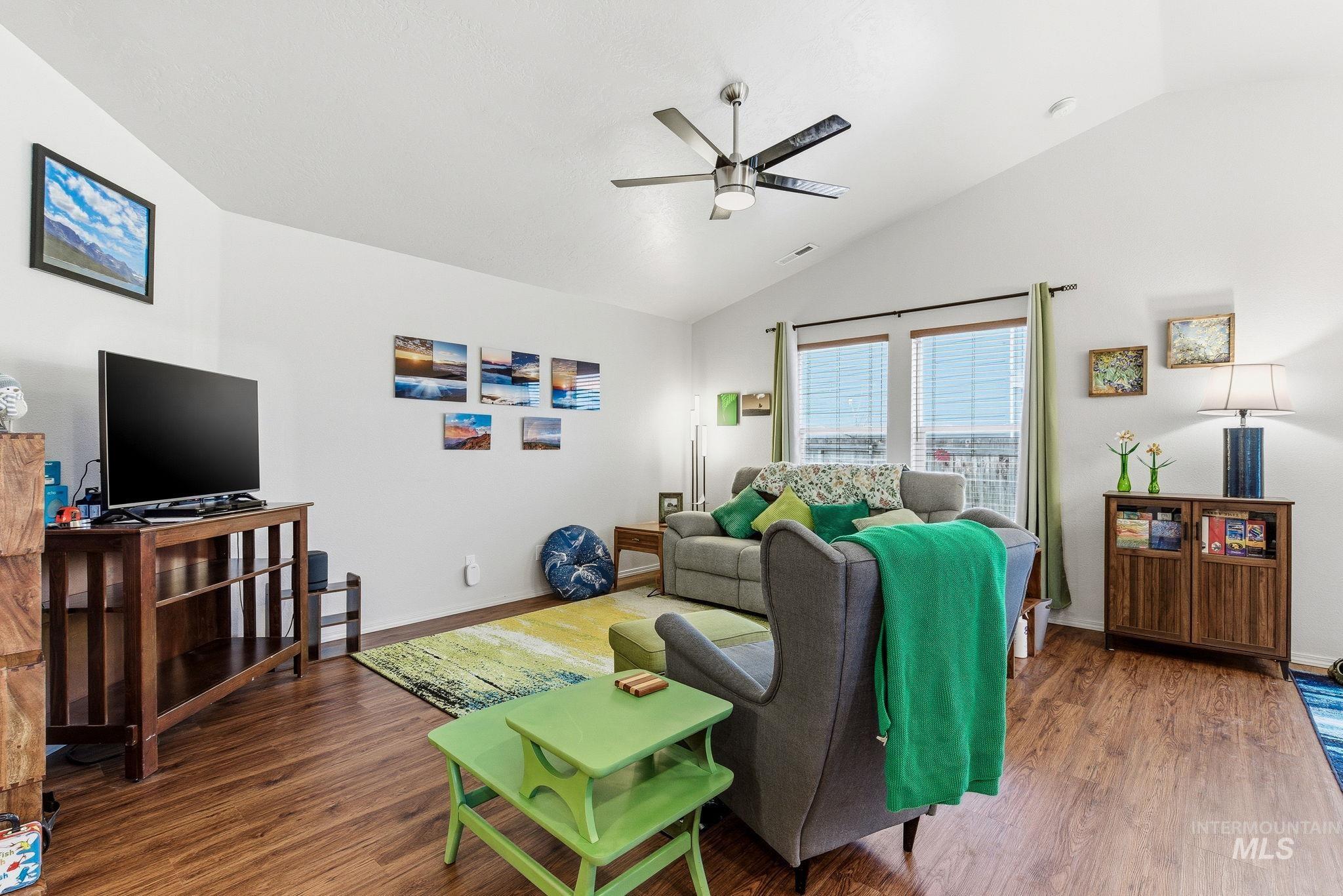 3530 S Clark Fork Ave., Nampa, Idaho 83686, 3 Bedrooms, 2 Bathrooms, Residential For Sale, Price $391,000,MLS 98972586