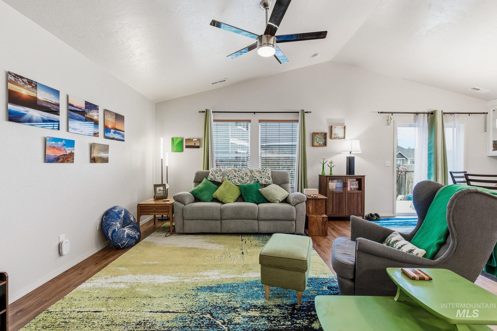 3530 S Clark Fork Ave., Nampa, Idaho 83686, 3 Bedrooms, 2 Bathrooms, Residential For Sale, Price $391,000,MLS 98972586