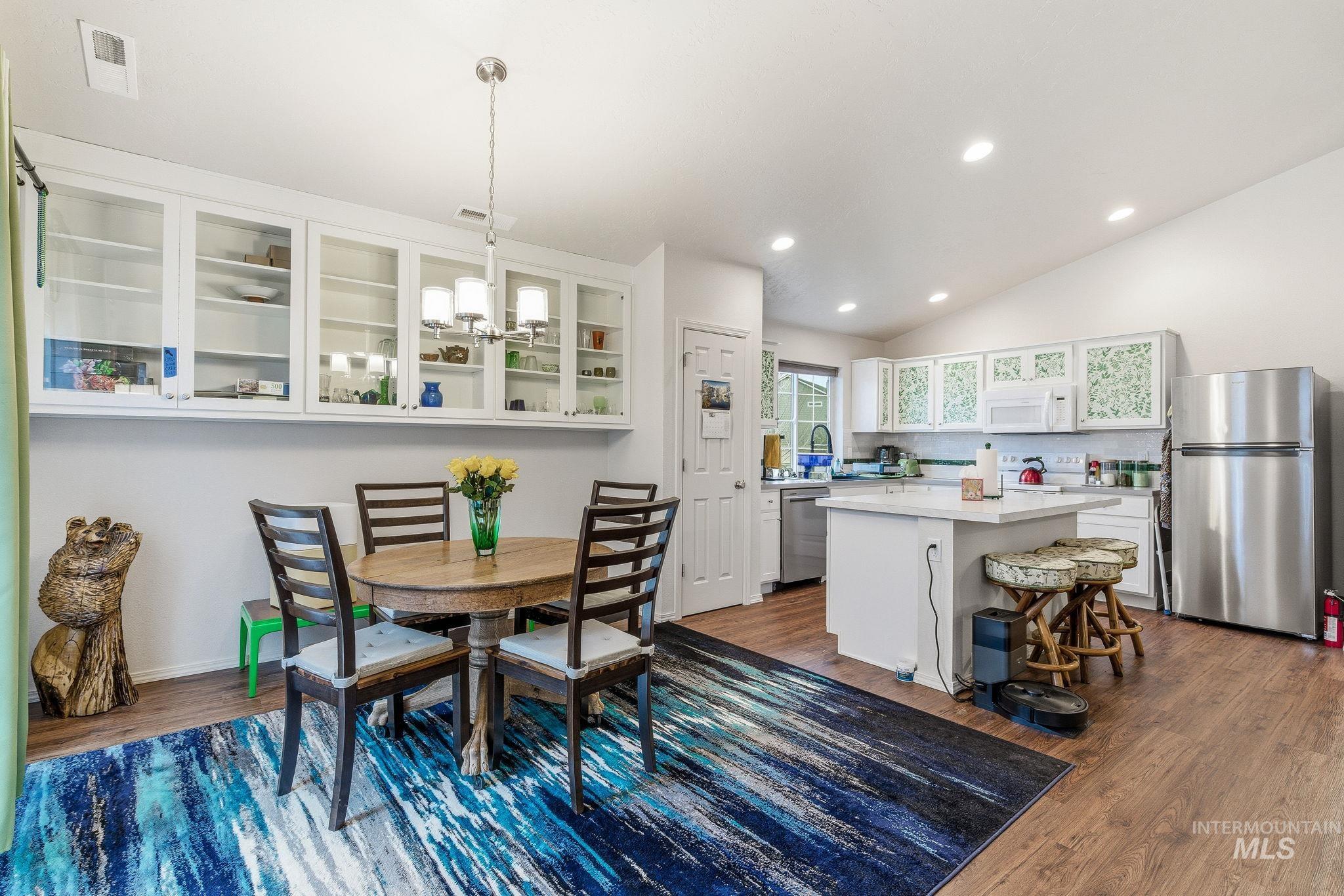 3530 S Clark Fork Ave., Nampa, Idaho 83686, 3 Bedrooms, 2 Bathrooms, Residential For Sale, Price $391,000,MLS 98972586